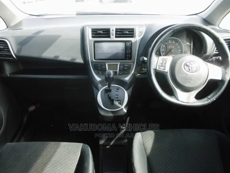 Toyota Ractis 2012 White