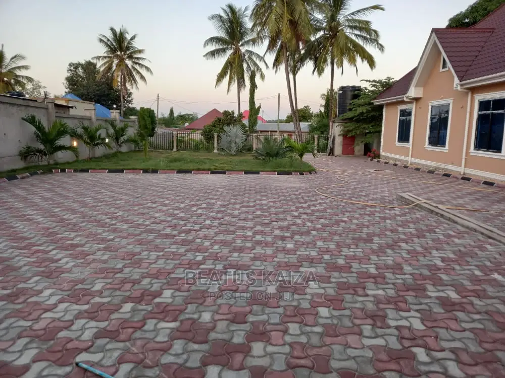 3bdrm Bungalow in Kinondoni Kisota, Kigamboni for rent