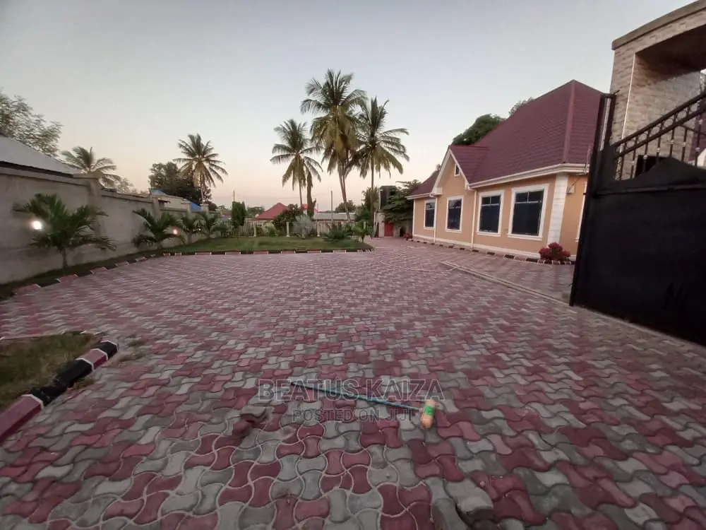 3bdrm Bungalow in Kinondoni Kisota, Kigamboni for rent