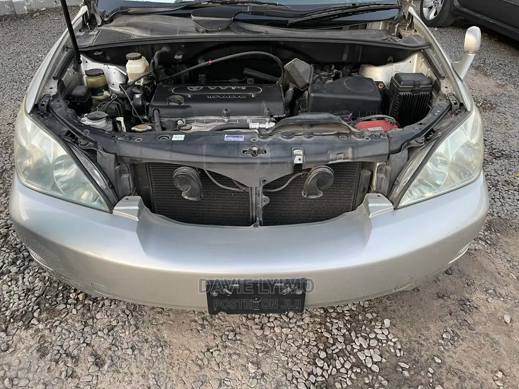 Toyota Harrier 2005 Silver