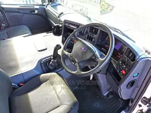 Scania Tractor Head, P360