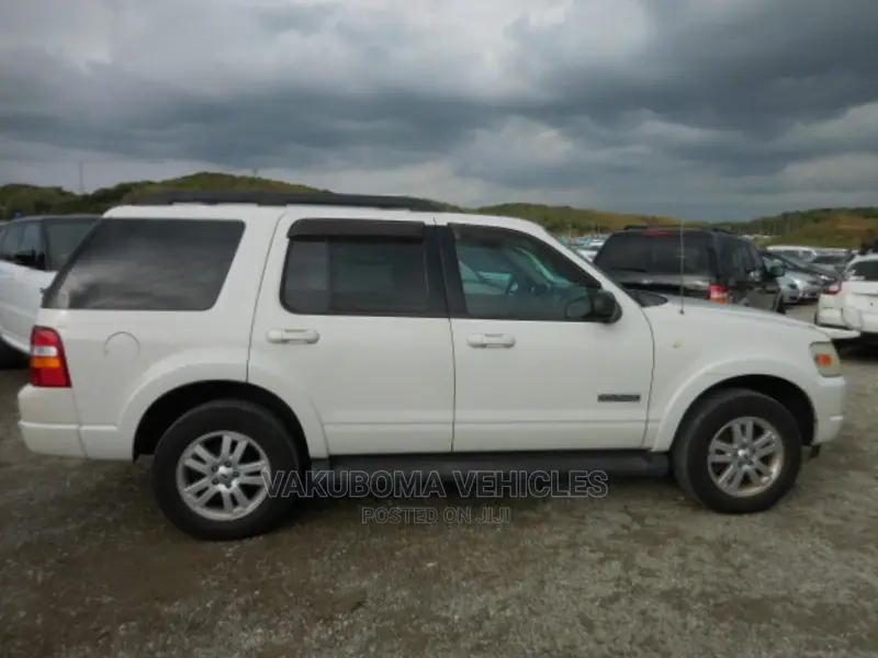 Ford Explorer 2009 Pearl