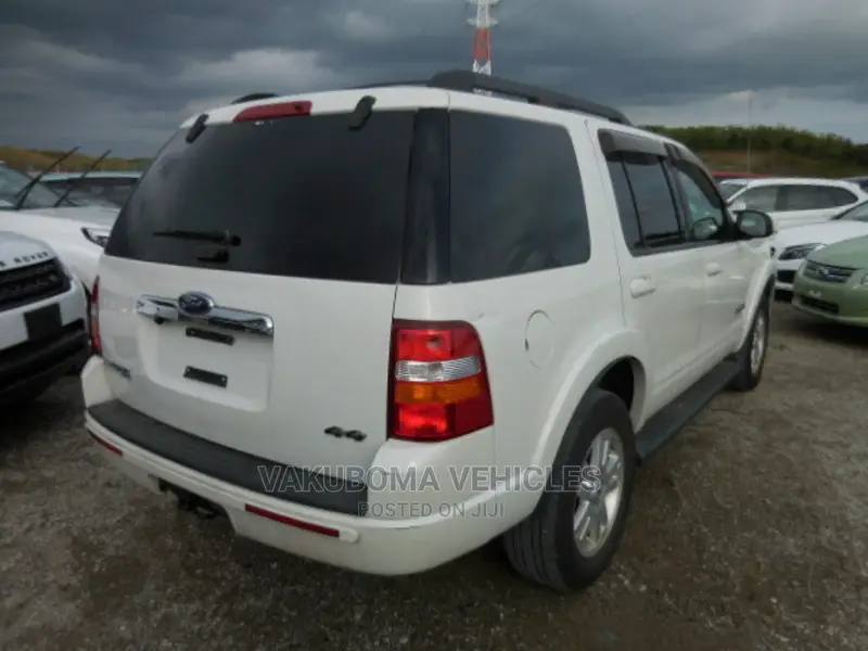 Ford Explorer 2009 Pearl