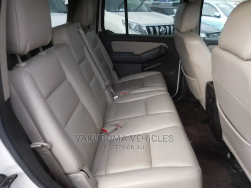 Ford Explorer 2009 Pearl