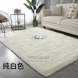 Feather Capet