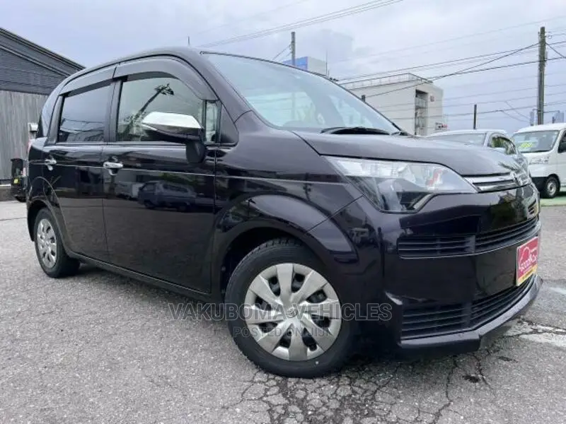 Toyota Spade 2015 Black