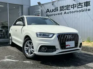 Audi Q3 2013 Pearl