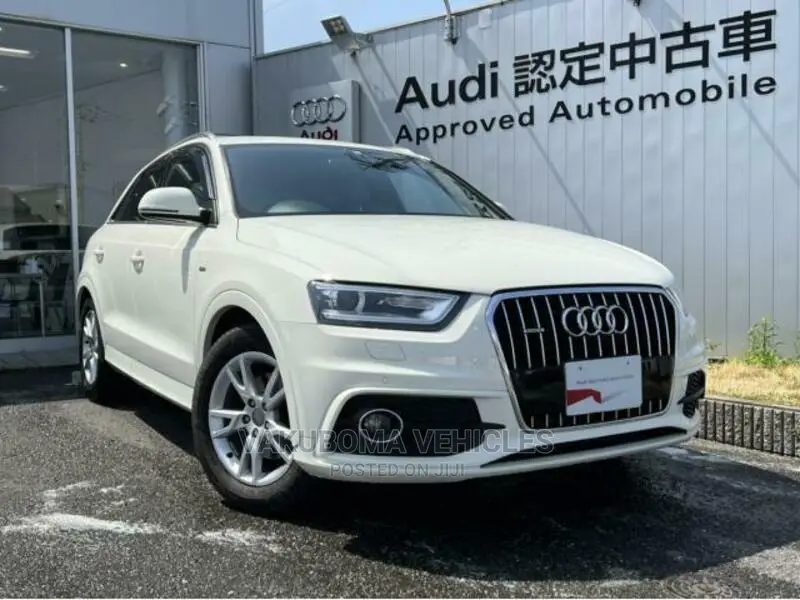 Audi Q3 2013 Pearl