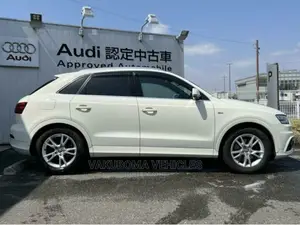 Audi Q3 2013 Pearl