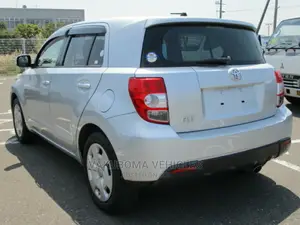 Toyota IST 2009 Silver