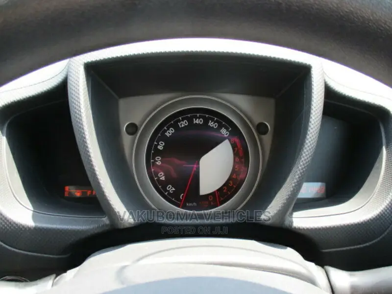 Toyota IST 2009 Silver