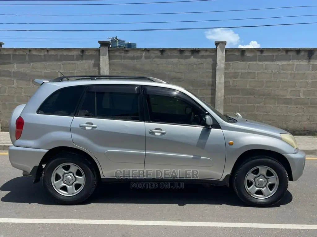 Toyota RAV4 1.8 2005 Silver