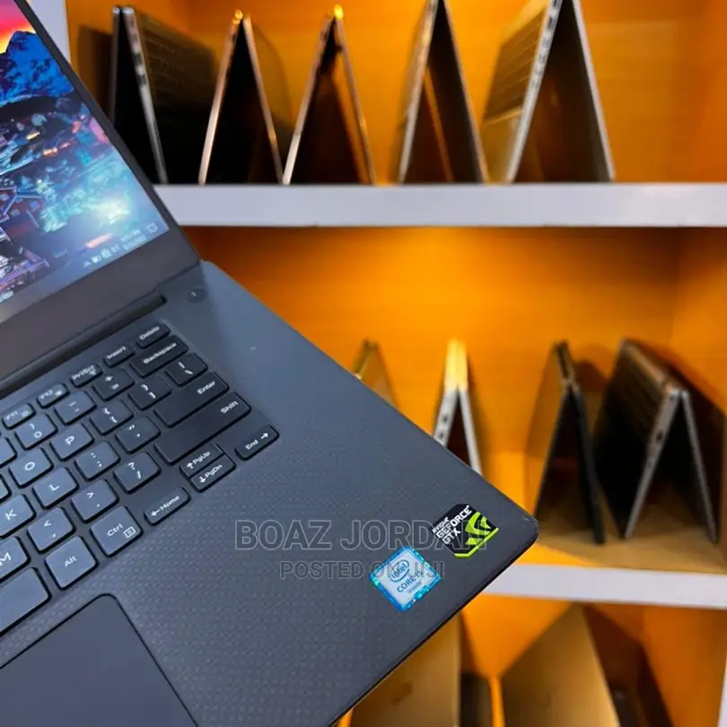 New Laptop Dell XPS 15 (L502X) 16GB Intel Core I5 SSHD (Hybrid) 1T