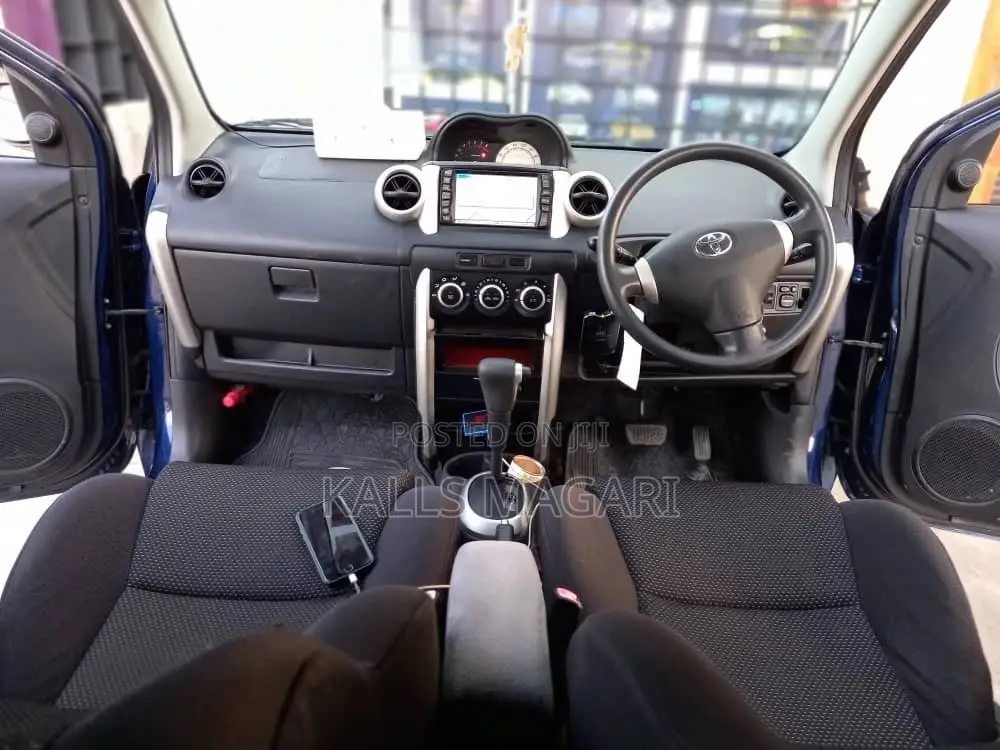 Toyota IST 2003 Blue