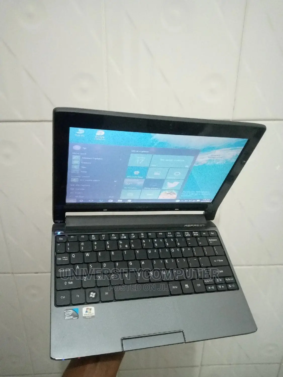 Laptop Acer Aspire 1 2GB Intel Atom HDD 256GB
