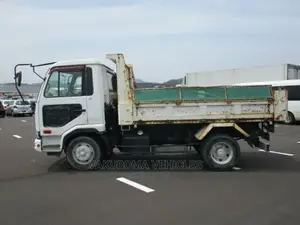 Nissan Condor Truck