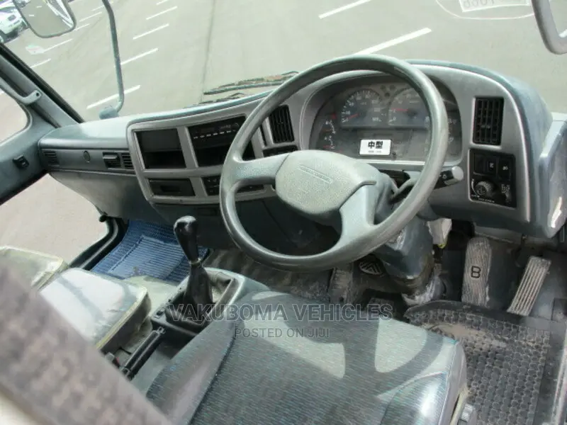 Nissan Condor Truck