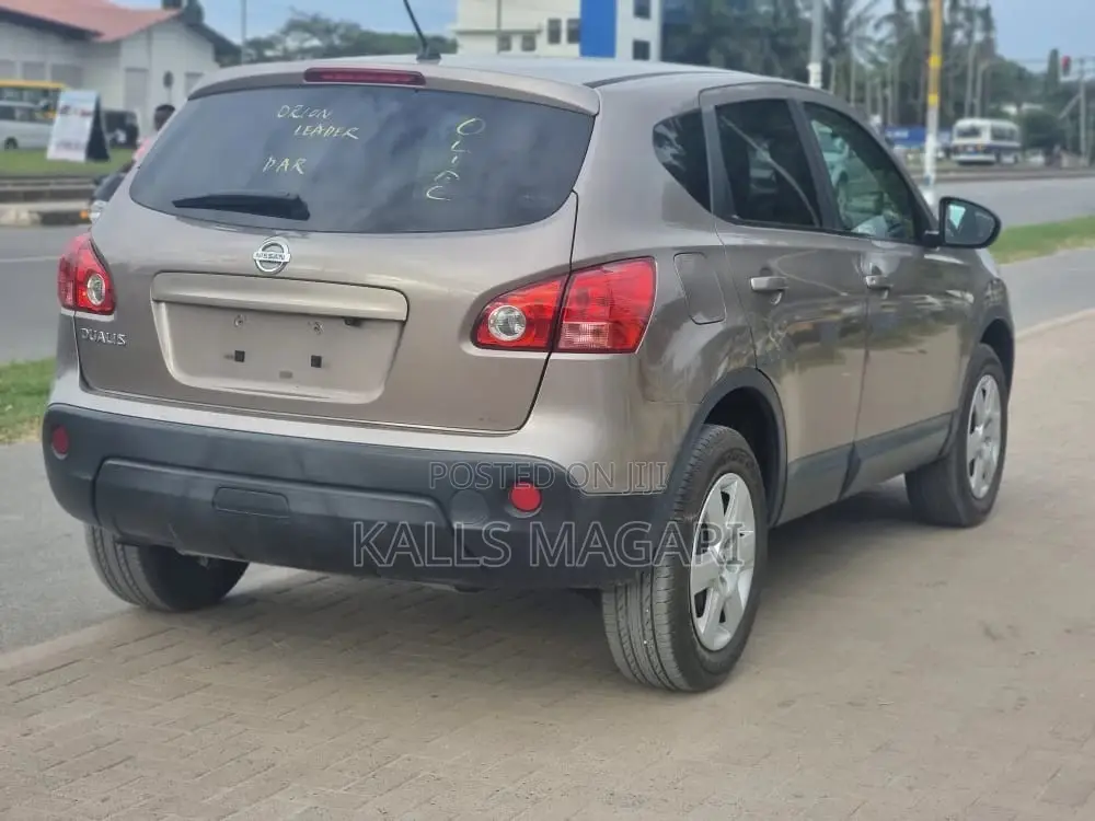 Nissan Dualis 2010 Gray