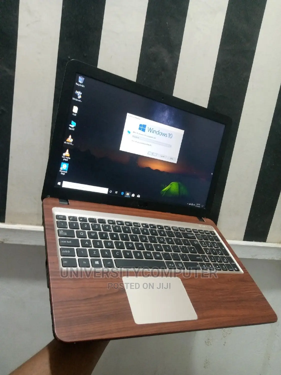 Laptop Asus A555LA 4GB Intel Pentium HDD 500GB