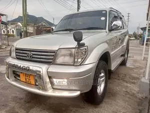 Toyota Land Cruiser Prado 2007 Silver