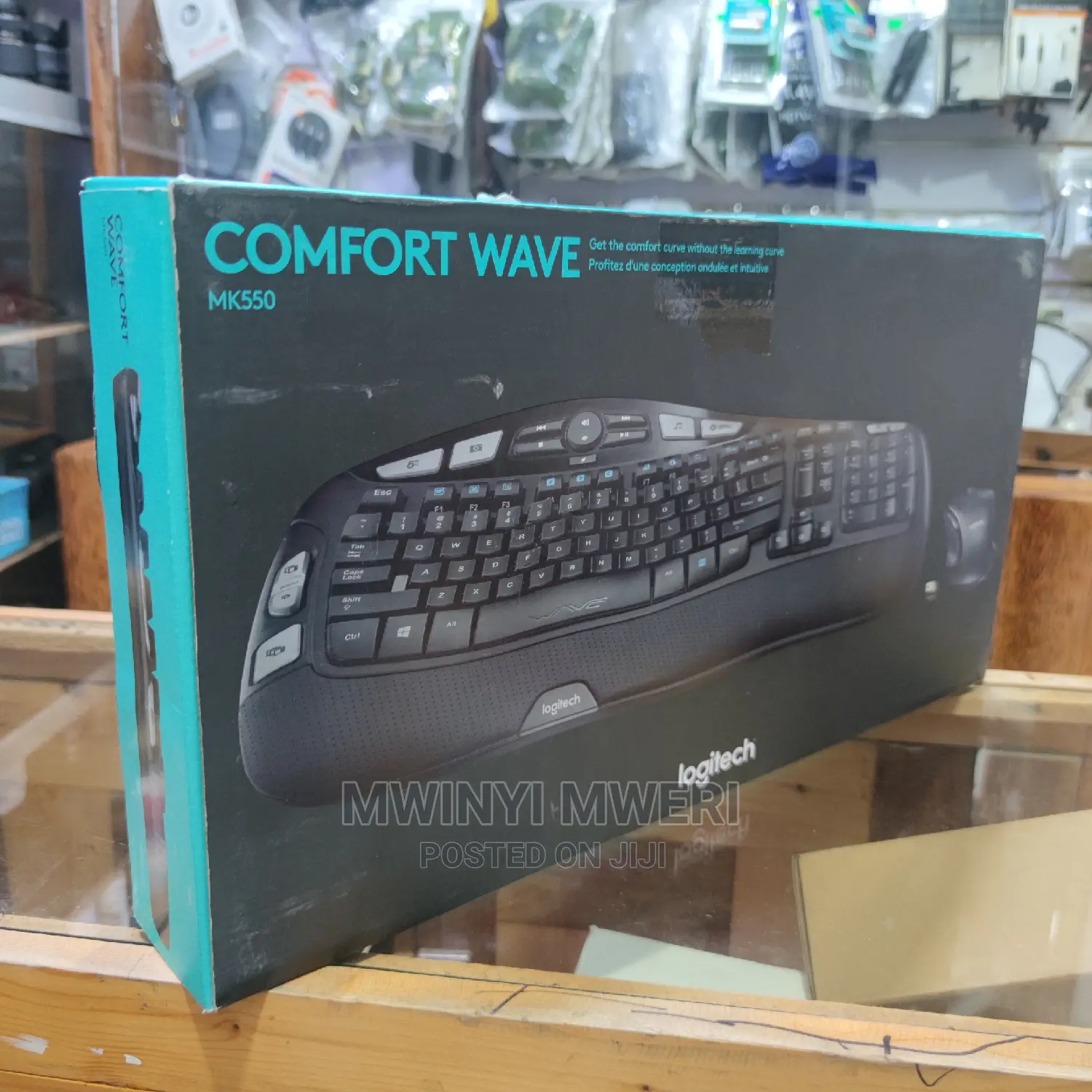 Logitech MK550 Wireless Wave Keyboard and Mouse Combo