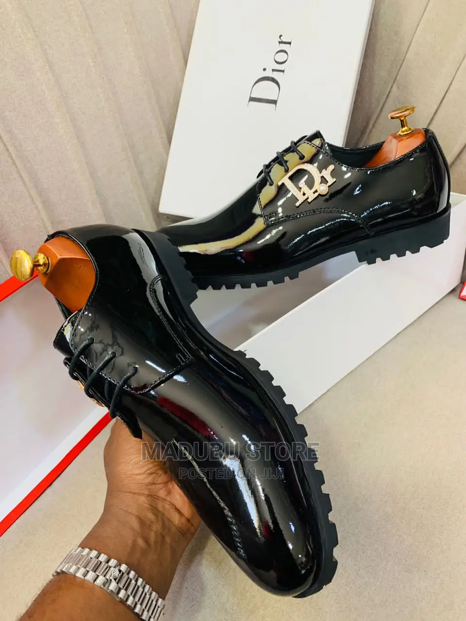 Classic Men's Official Shoes