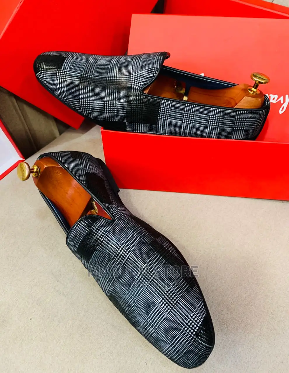 Classic Men's Official Shoes