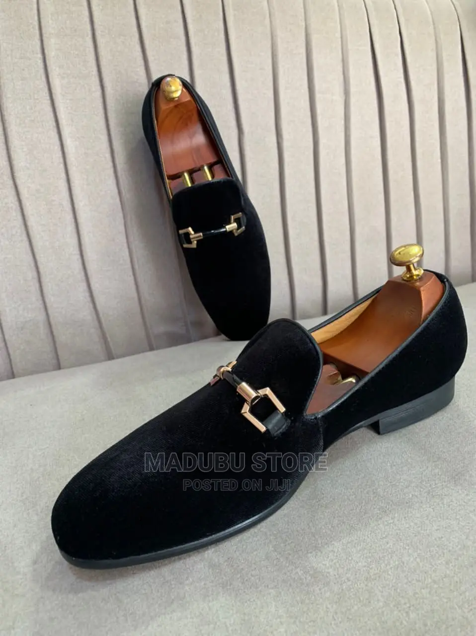 Classic Men's Official Shoes