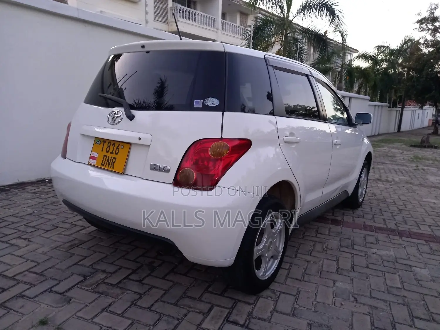 Toyota IST 2002 White
