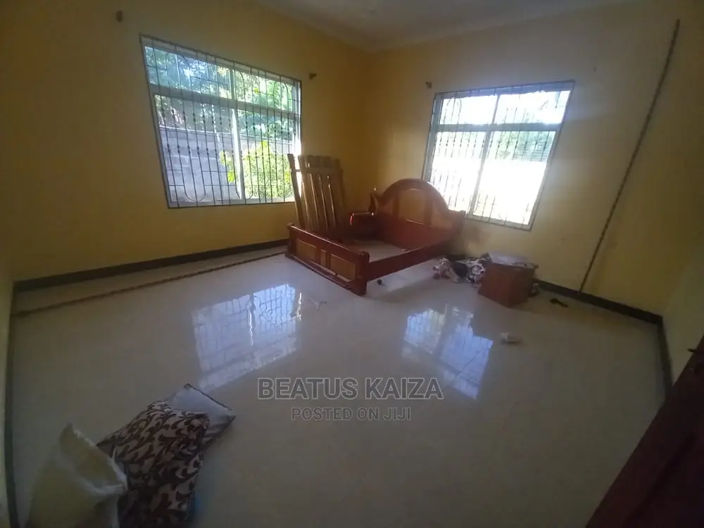 3bdrm Bungalow in Kibugumo Mjimwema, Kigamboni for Rent