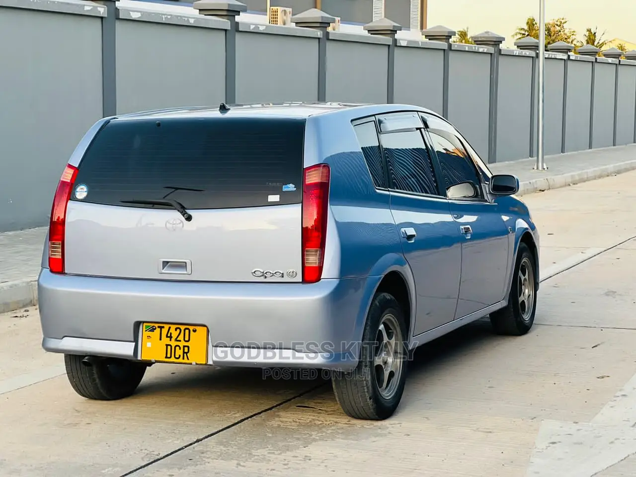 Toyota Opa 2004 Blue