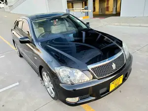 Toyota Crown 2004 Black