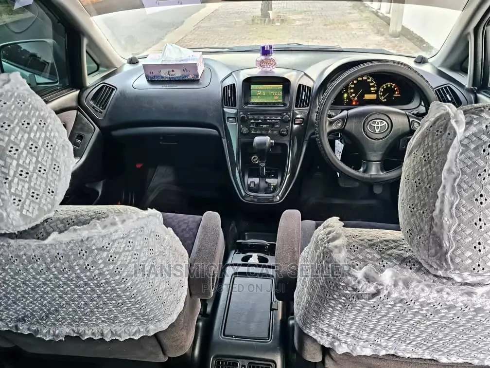 Toyota Harrier 2002 Silver