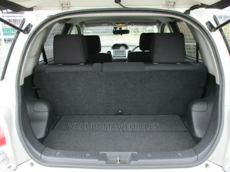 Toyota IST 2005 White