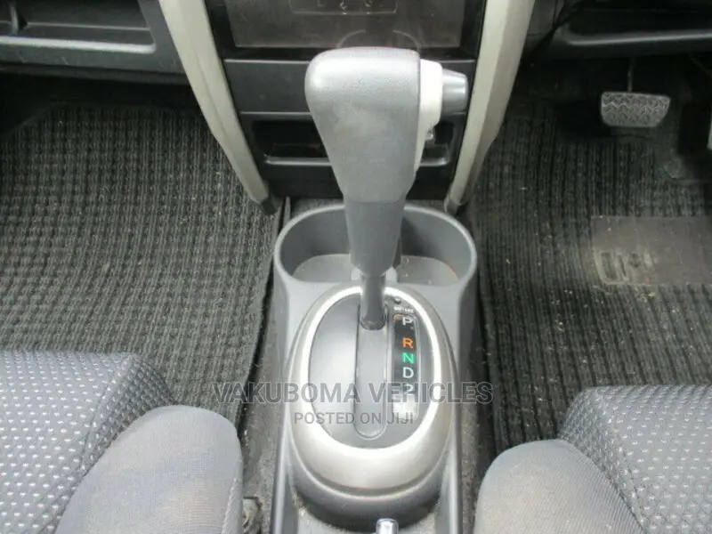 Toyota IST 2005 White