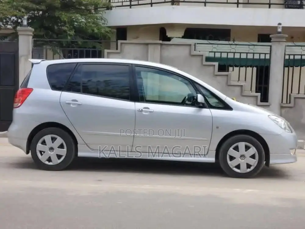 Toyota Corolla Spacio 2004 Silver