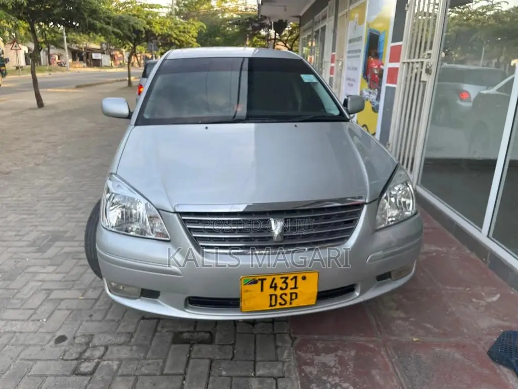Toyota Premio 2002 Silver