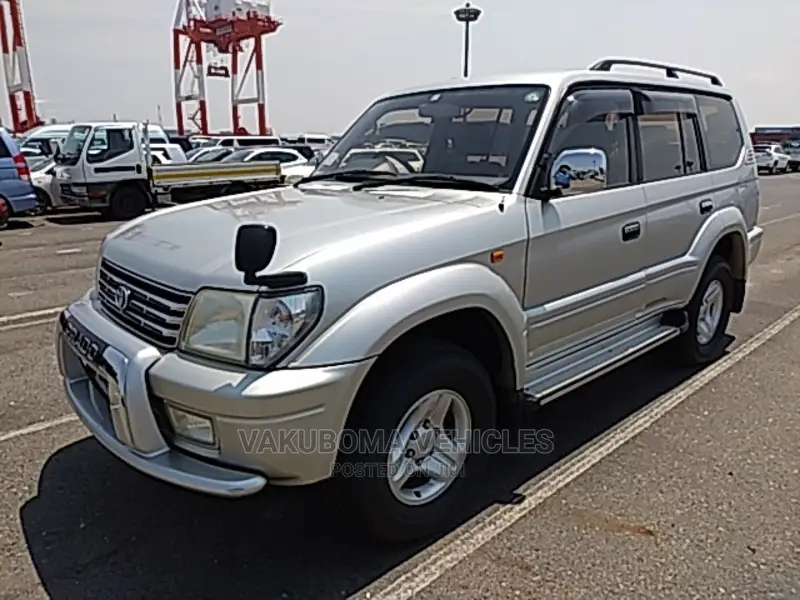 Toyota Land Cruiser Prado 2001 Silver