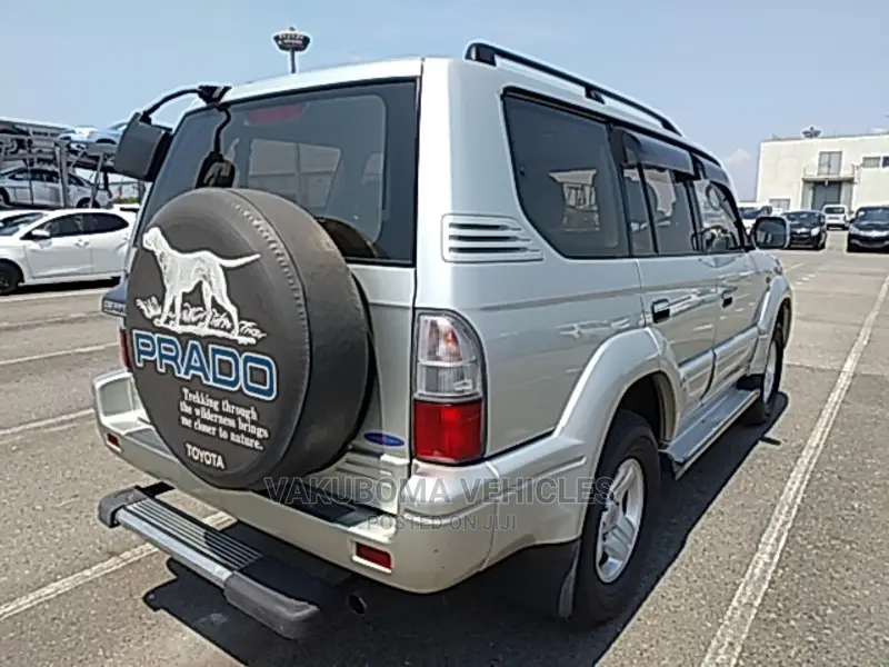 Toyota Land Cruiser Prado 2001 Silver