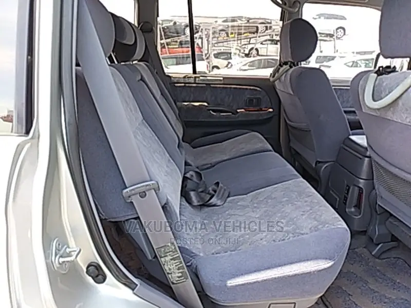 Toyota Land Cruiser Prado 2001 Silver