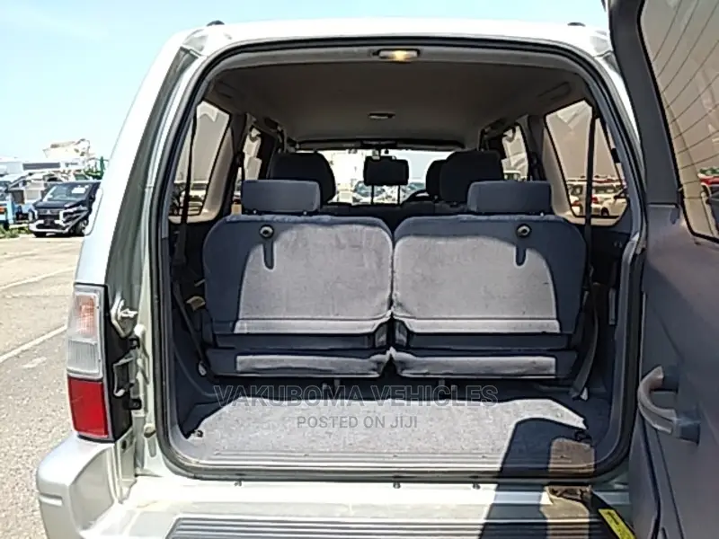 Toyota Land Cruiser Prado 2001 Silver