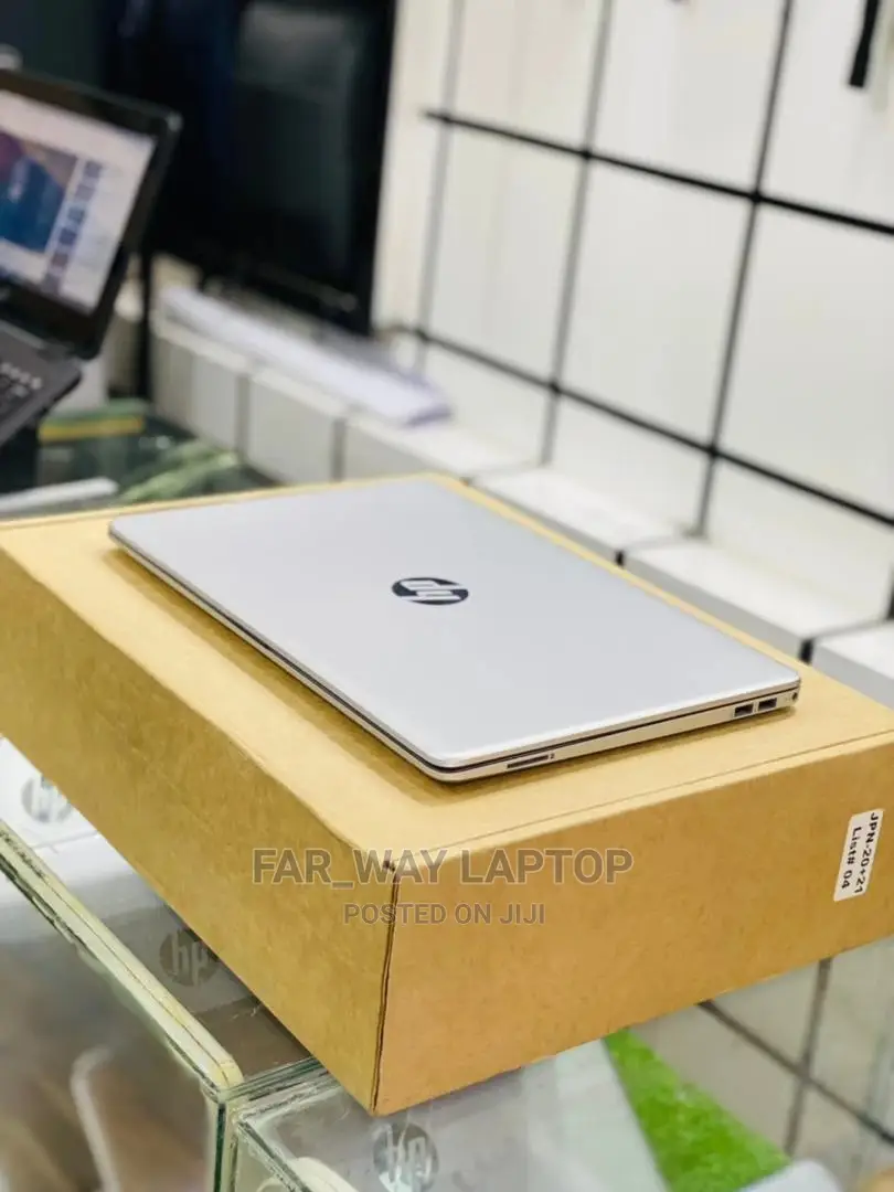 New Laptop HP 8GB Intel Core I5 SSD 512GB