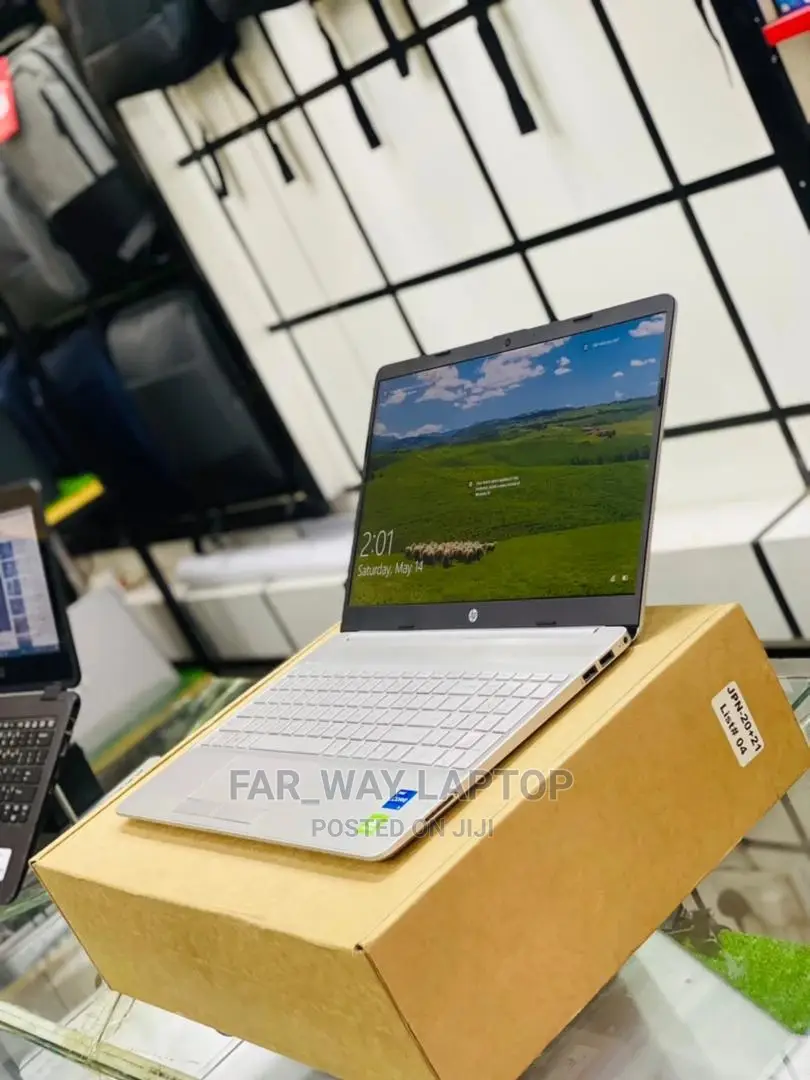 New Laptop HP 8GB Intel Core I5 SSD 512GB