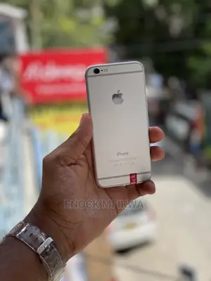 Apple iPhone 6 64 GB Silver