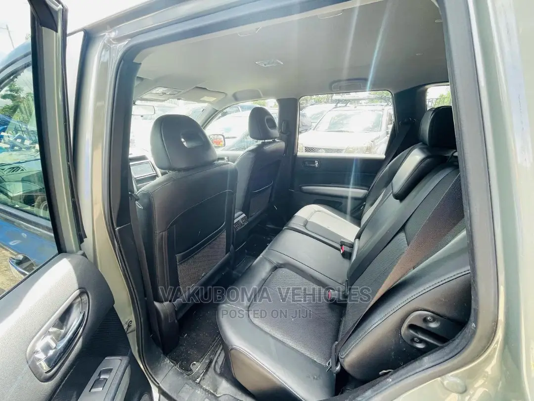 Nissan X-Trail 2010 Green