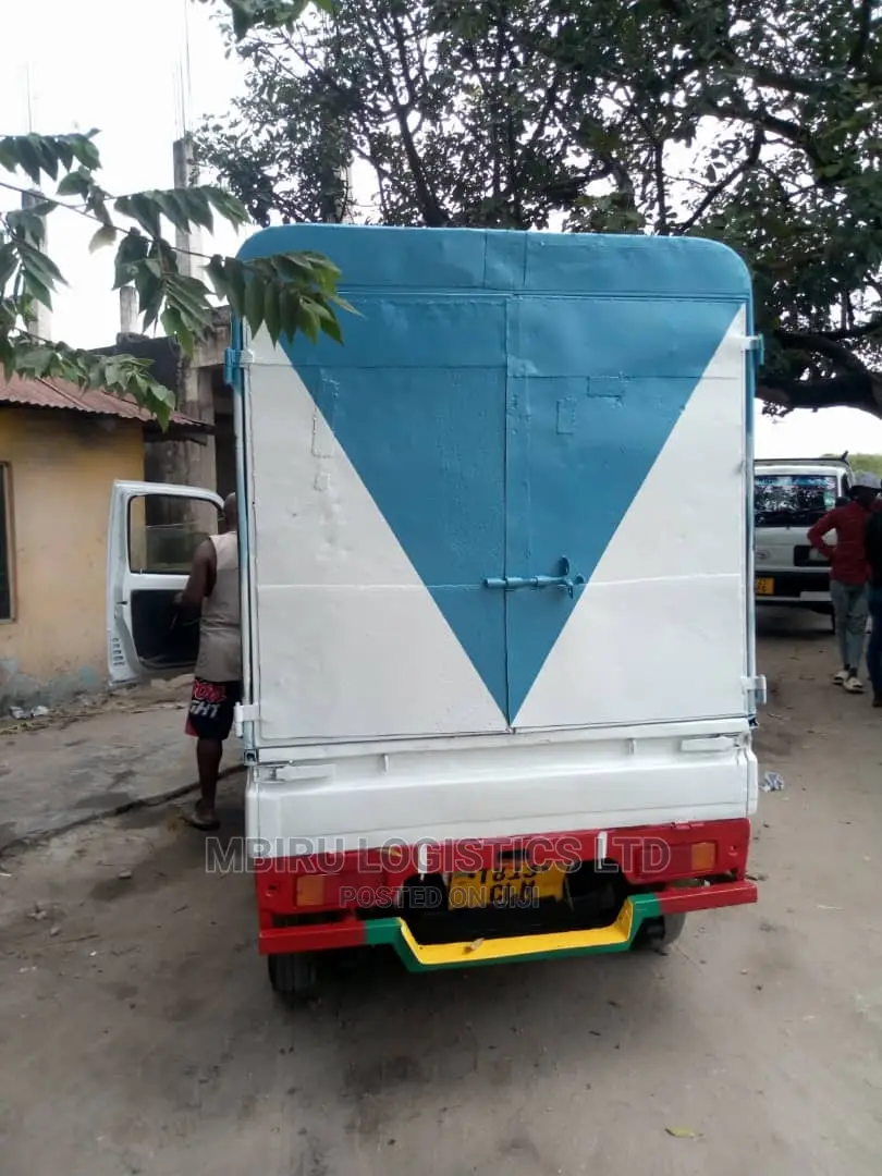 Suzuki Carry Kali Inauzwa