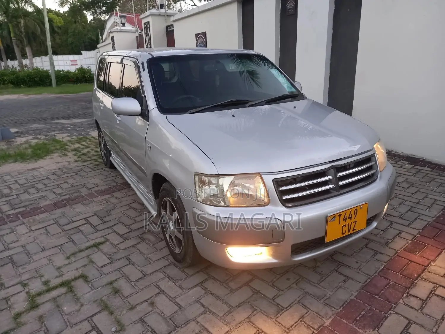 Toyota Succeed 2005 Silver