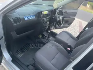 Toyota Succeed 2004 Silver