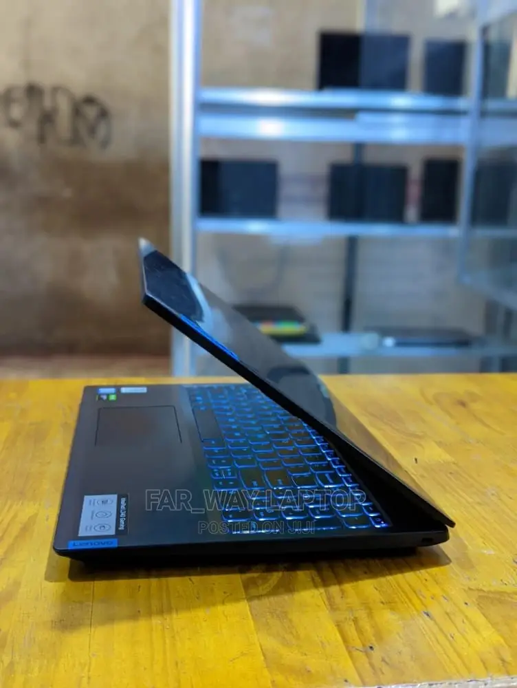 New Laptop Dell Latitude 11 3189 4GB Intel SSD 128GB