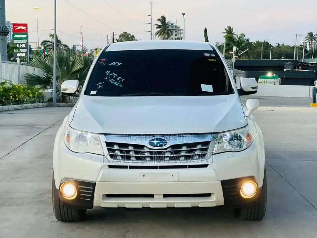 Subaru Forester 2011 White